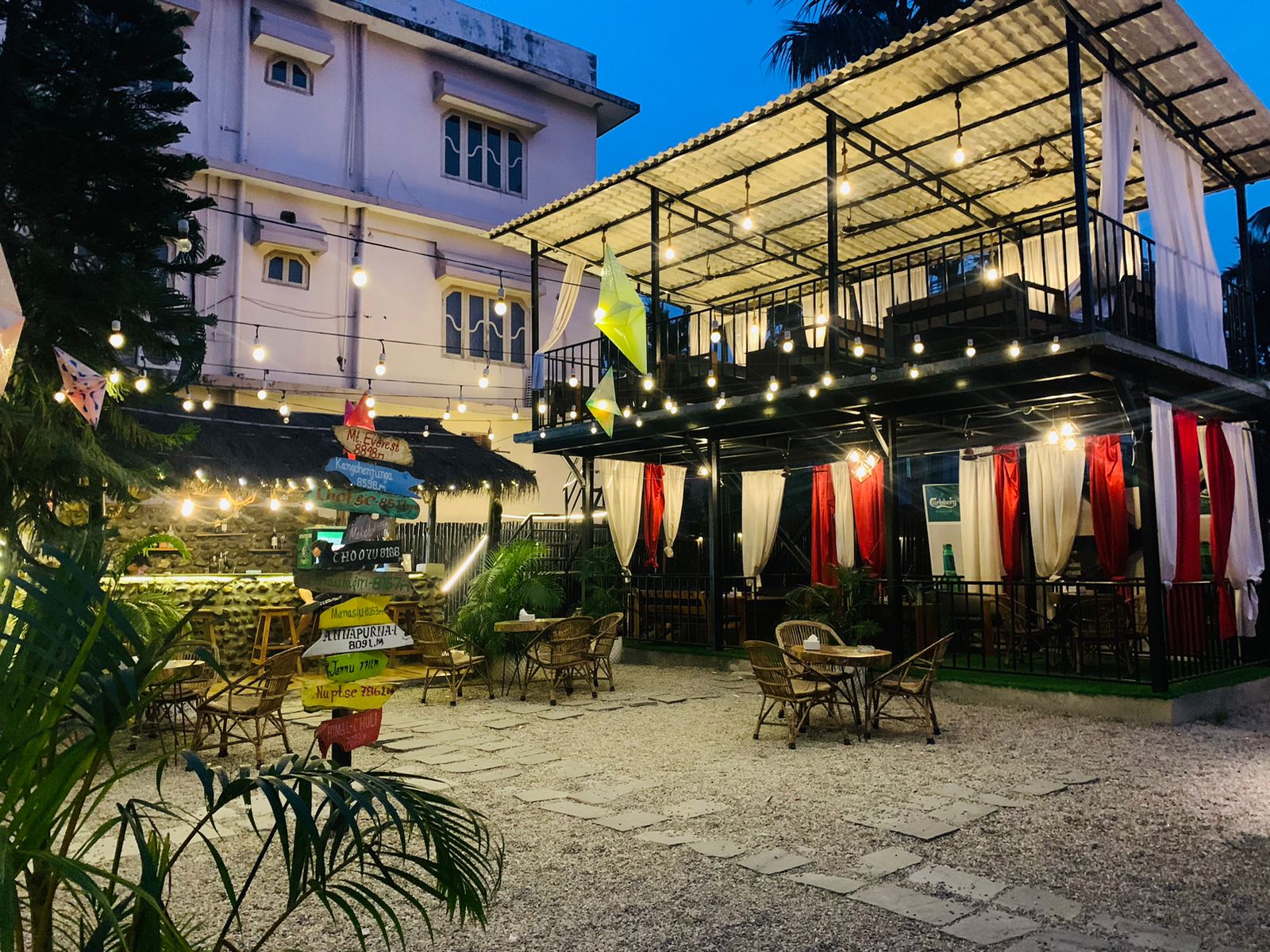 Old House Restaurant and Bar